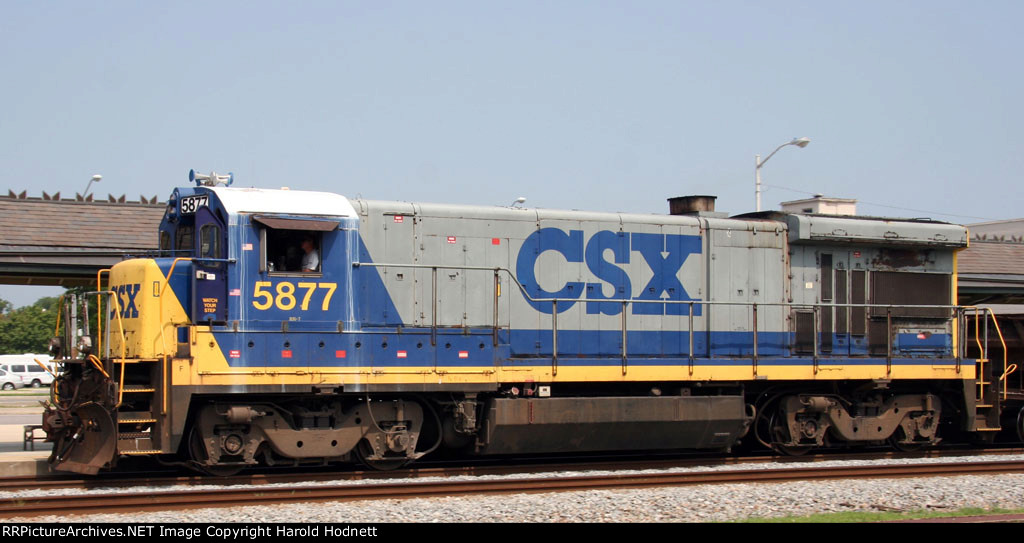 CSX 5877